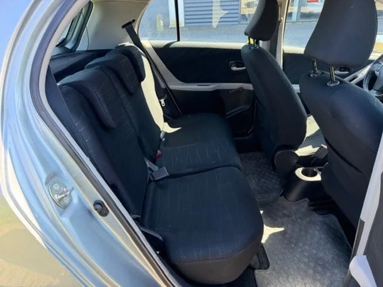 Billede 10 - Toyota Yaris 1,3 Luna