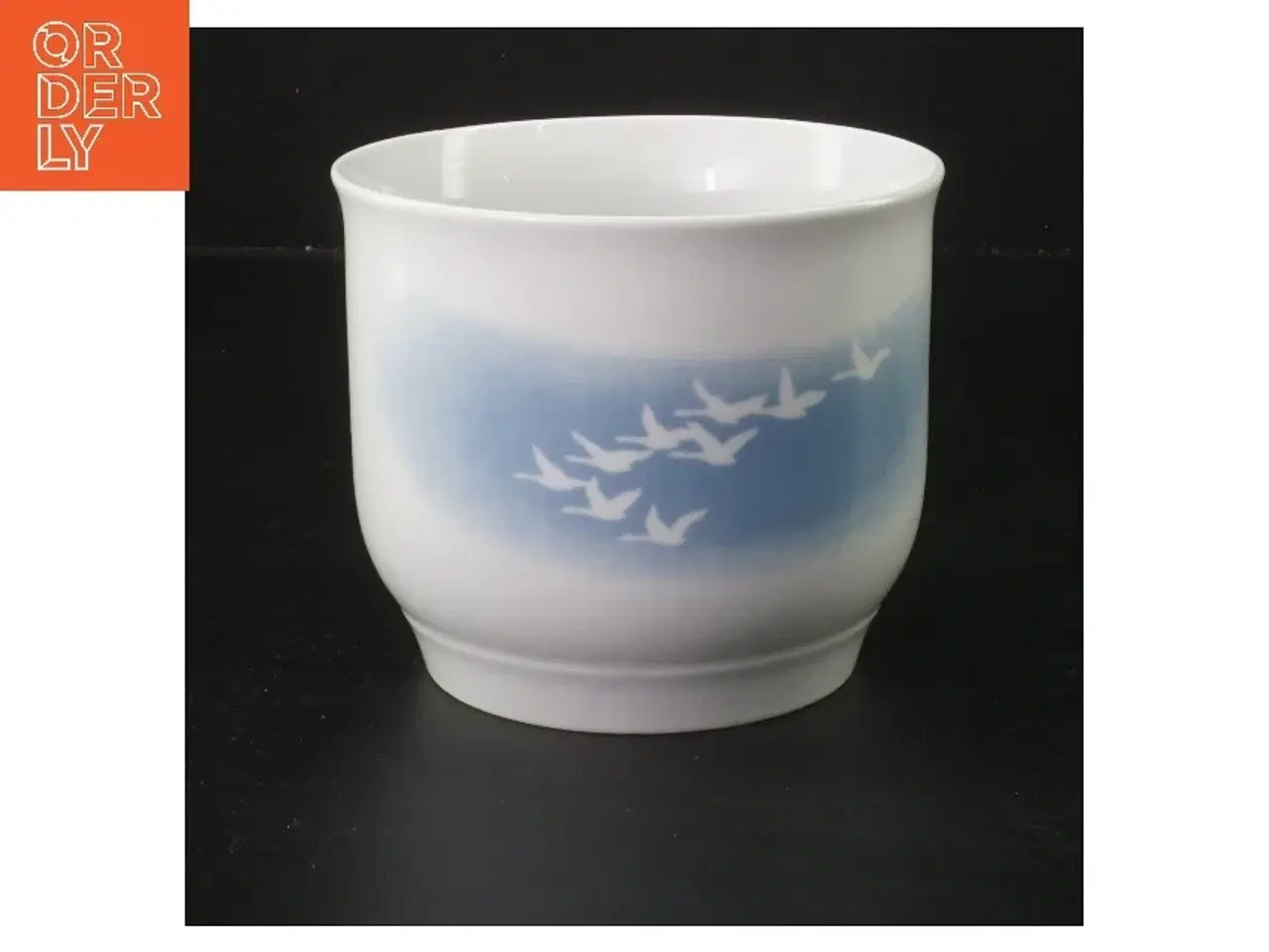 Billede 1 - Blå og hvid porcelænskrukke med fugle fra Svane Stellet (str. 10 cm)