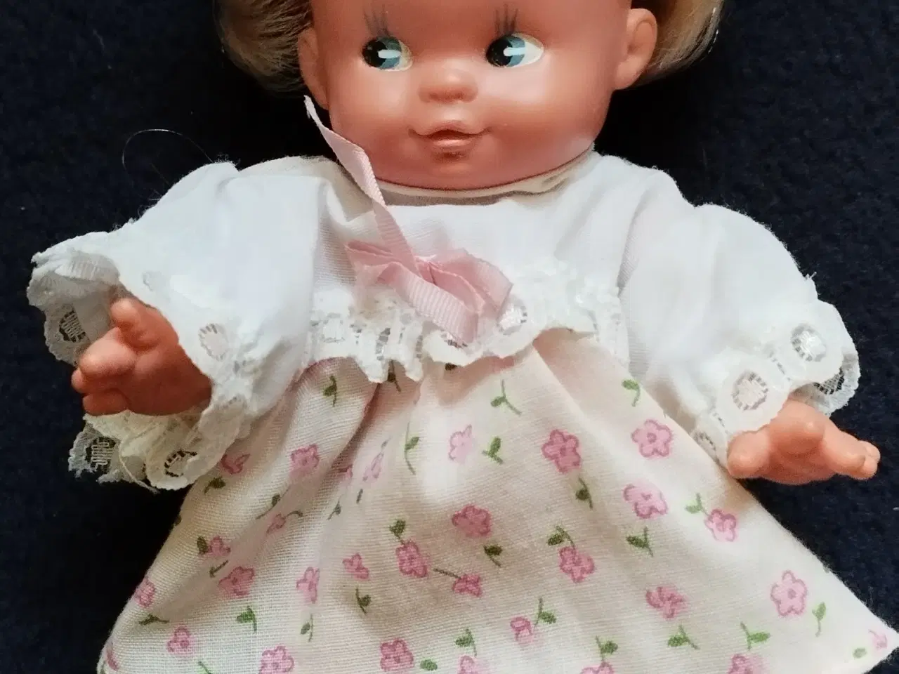 Billede 1 - Vintage Trunte dukke, 17 cm høj. 