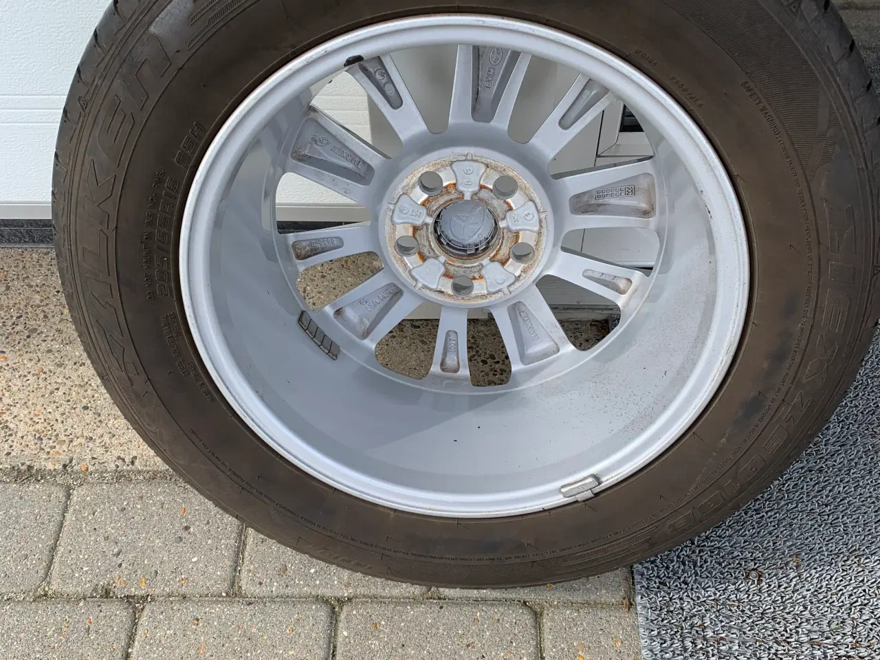 Billede 2 - Toyota Yaris Cross alu fælge med sommerdæk 