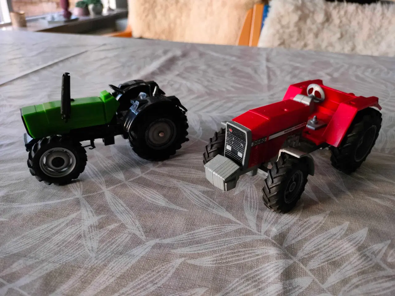 Billede 2 - Britains Traktor 2stk 