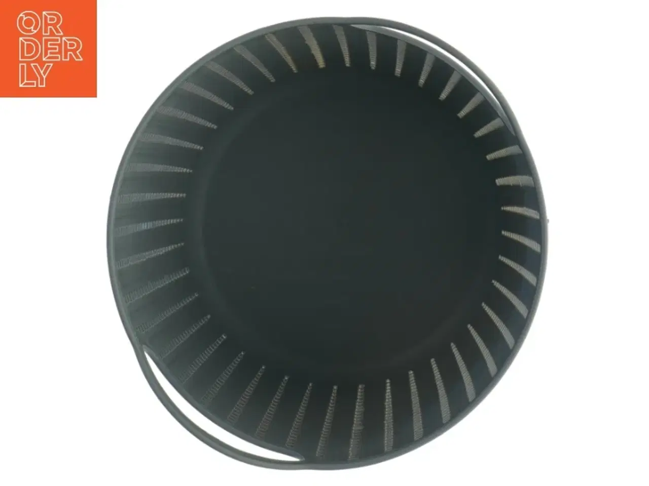 Billede 3 - Plastkurv med huller (str. 16x15 cm)