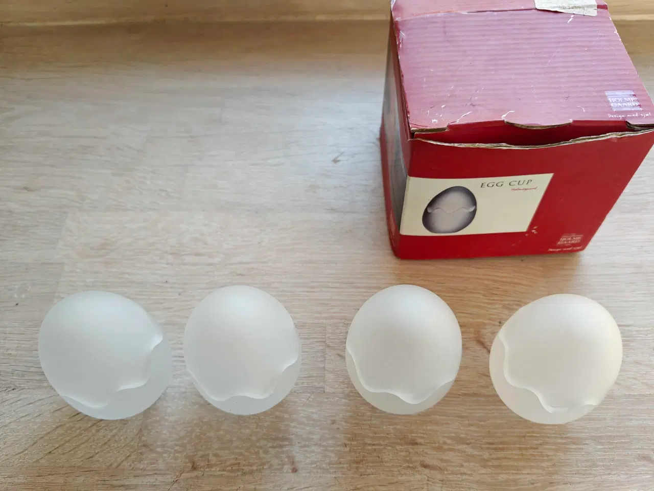 Billede 3 - Smukke glas æg/vaser