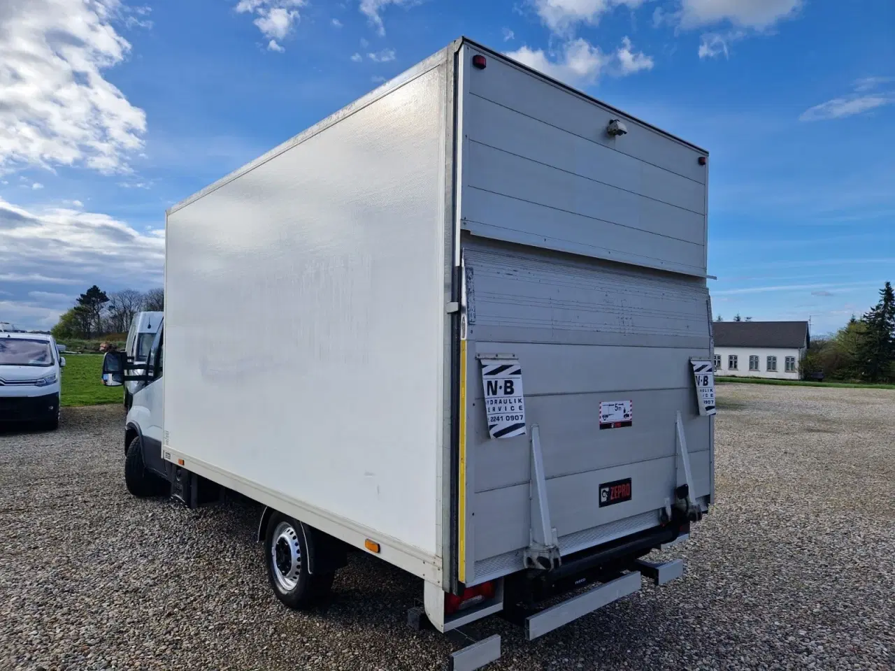 Billede 3 - Iveco Daily 2,3 35S14 Alukasse m/lift AG8