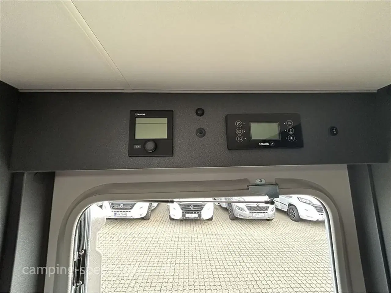 Billede 23 - 2026 - Knaus L!VE I 700 MEG Nyhed Knaus L!VE I 700 MEG 2026 med helt nyt interiør - kan ses nu hos Camping-Specialisten