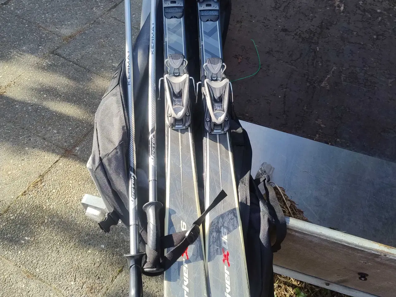 Billede 12 - Ski 2 par og 2 par støvler 