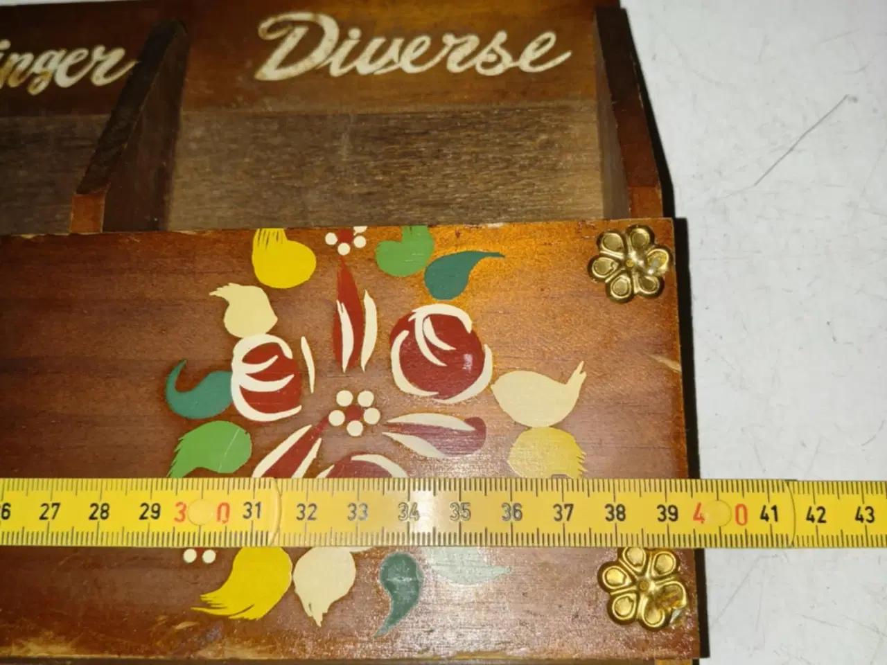 Billede 2 - super fed gamle nøglebræt og holder til divs 