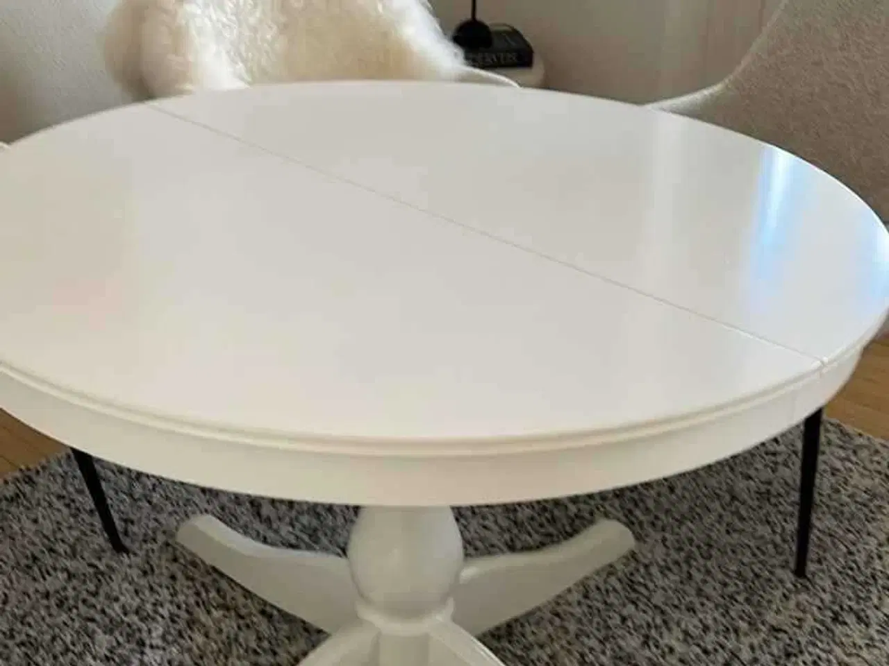 Billede 2 - Ikea bord
