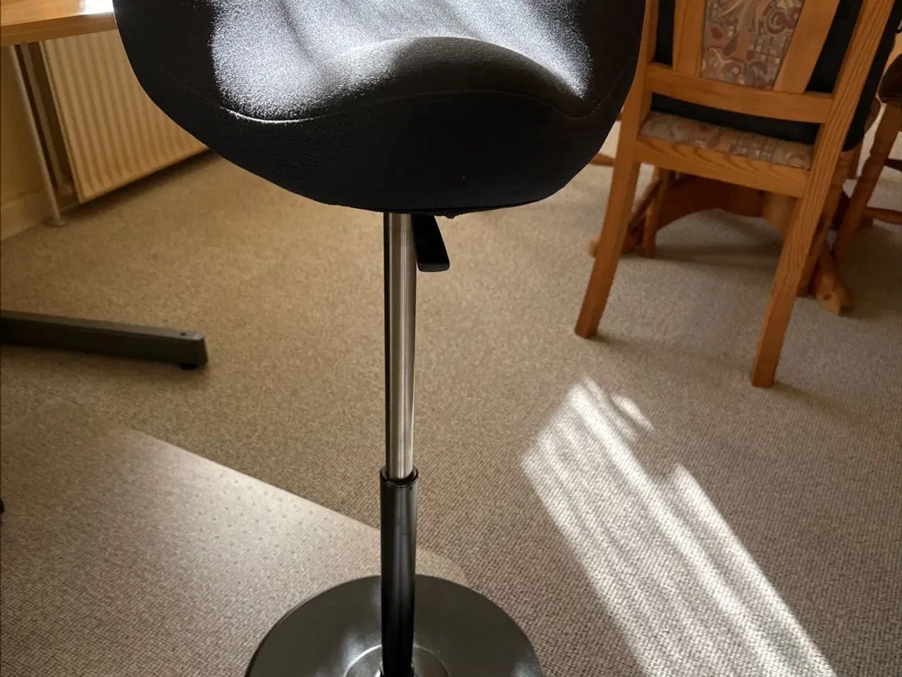 Billede 1 - Balancestol med justerbar højde
