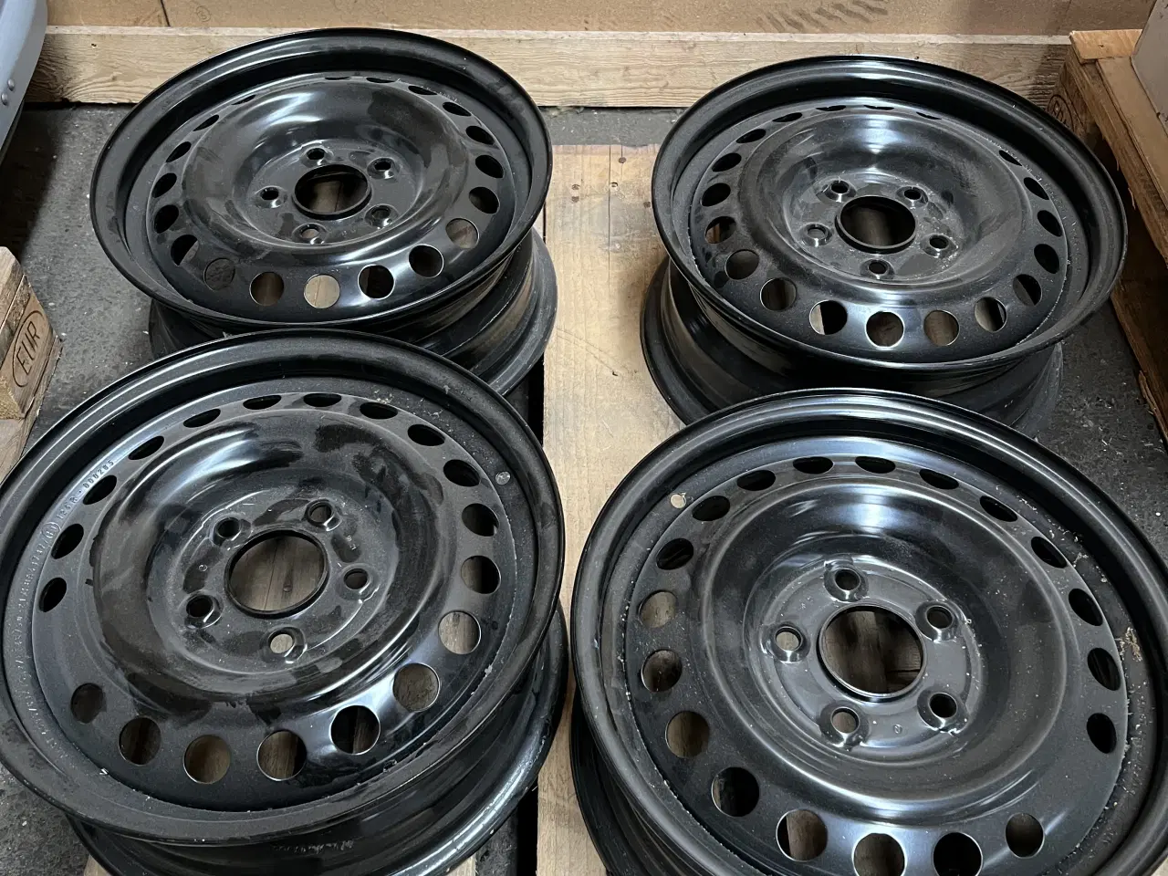 Billede 1 - Stålfælge 4 stk. 6x15 ET46 5x114.3