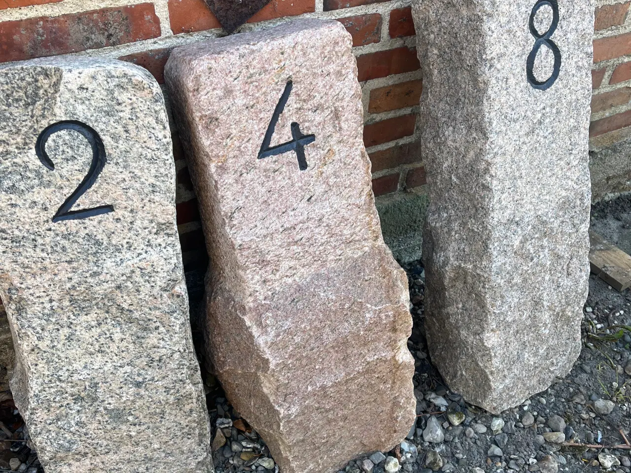 Billede 8 - Sten med Husnummer 2, 4 , 6 og 8