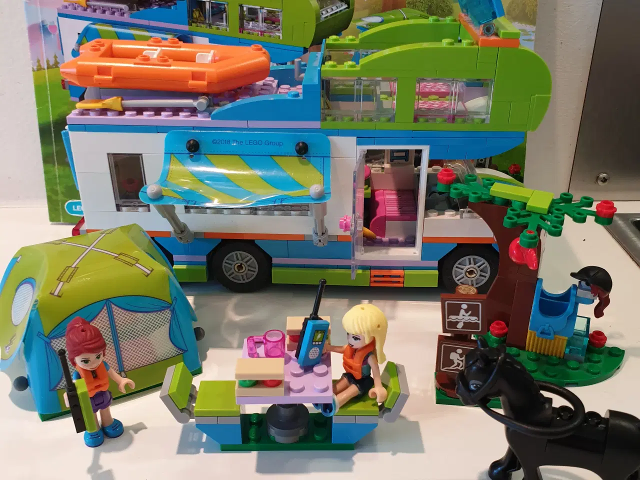 Billede 4 - Lego Friends, 41339 - Mias autocamper