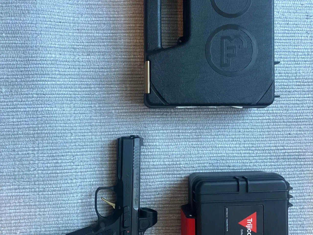 Billede 3 - Sælges. CZ 2 SA/DA. (Både med og uden sigte.)