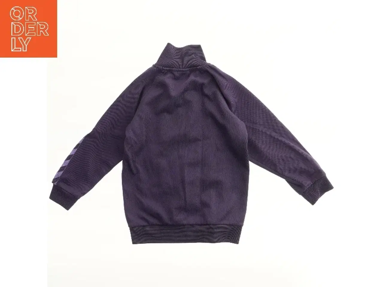 Billede 2 - Træningstrøje fra Hummel (str. 122)