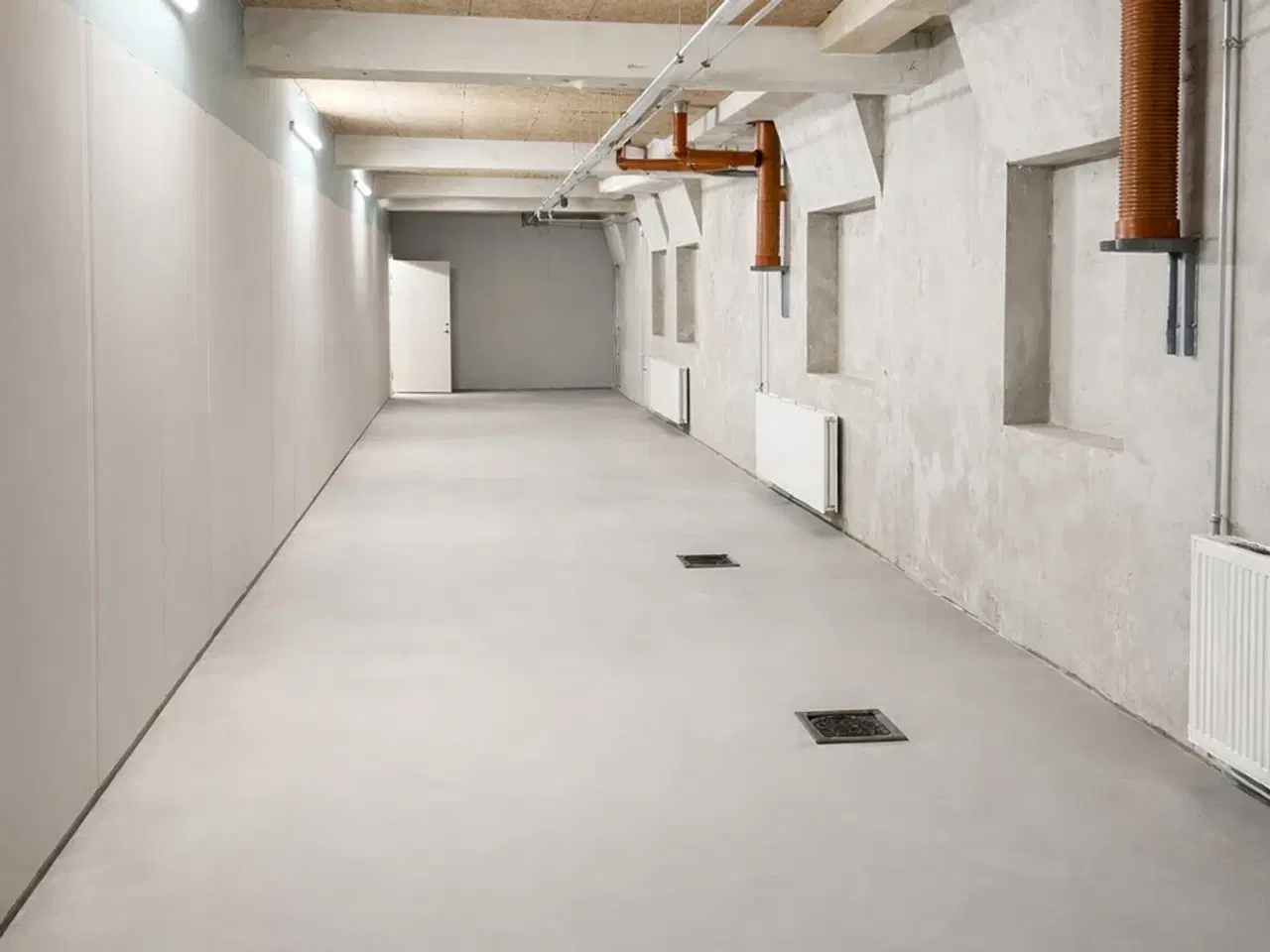 Billede 2 - Højloftet flotte kælderlokaler på Frederiksberg