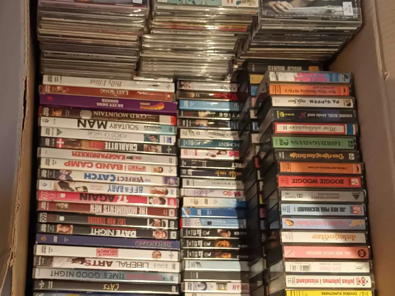 Billede 2 - GRATIS TIL AFHENTNIND. film, Cd'er og kasettebånd