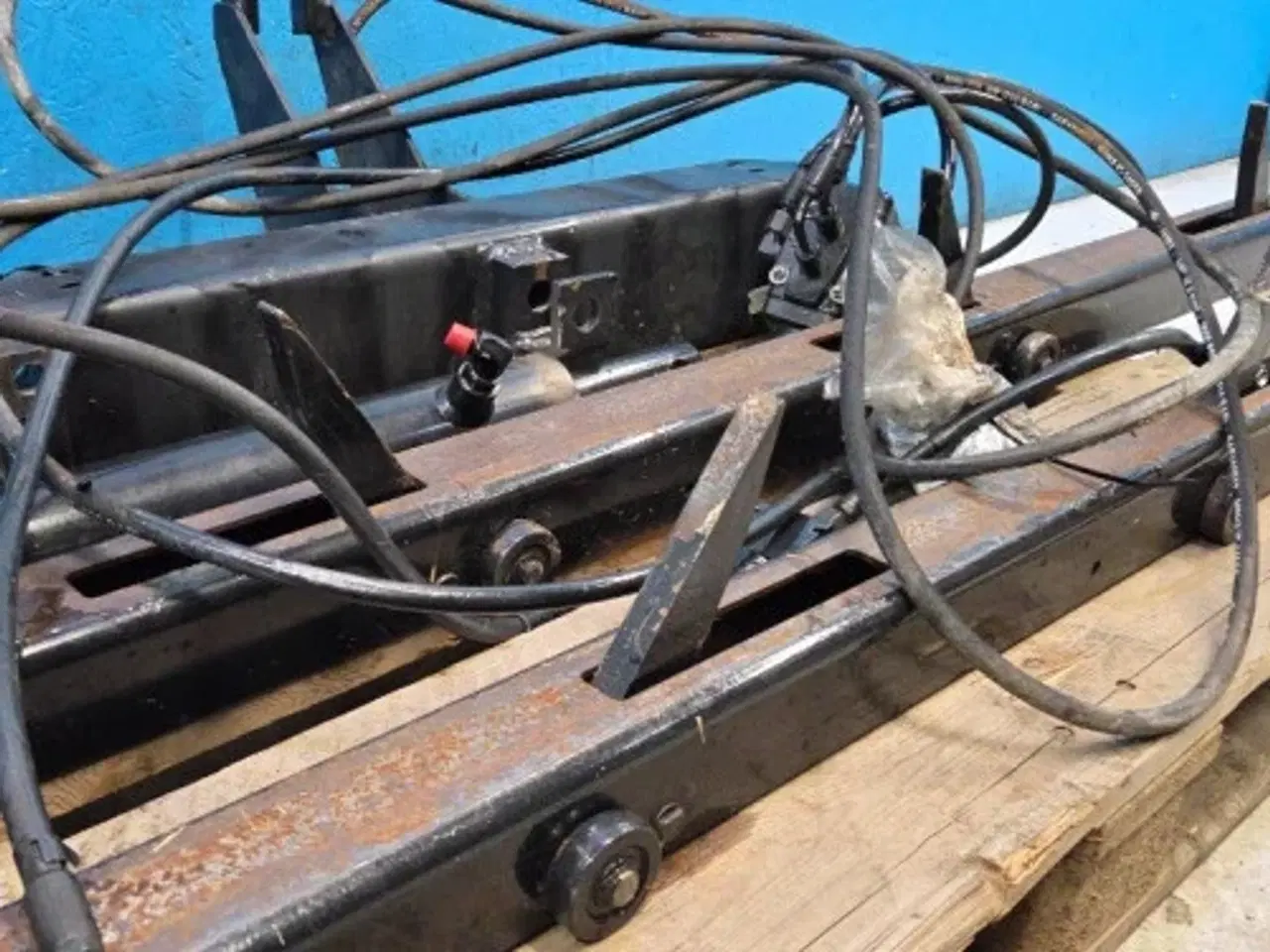 Billede 17 - New Holland BB9090 Balleudkast Sæt 700144160