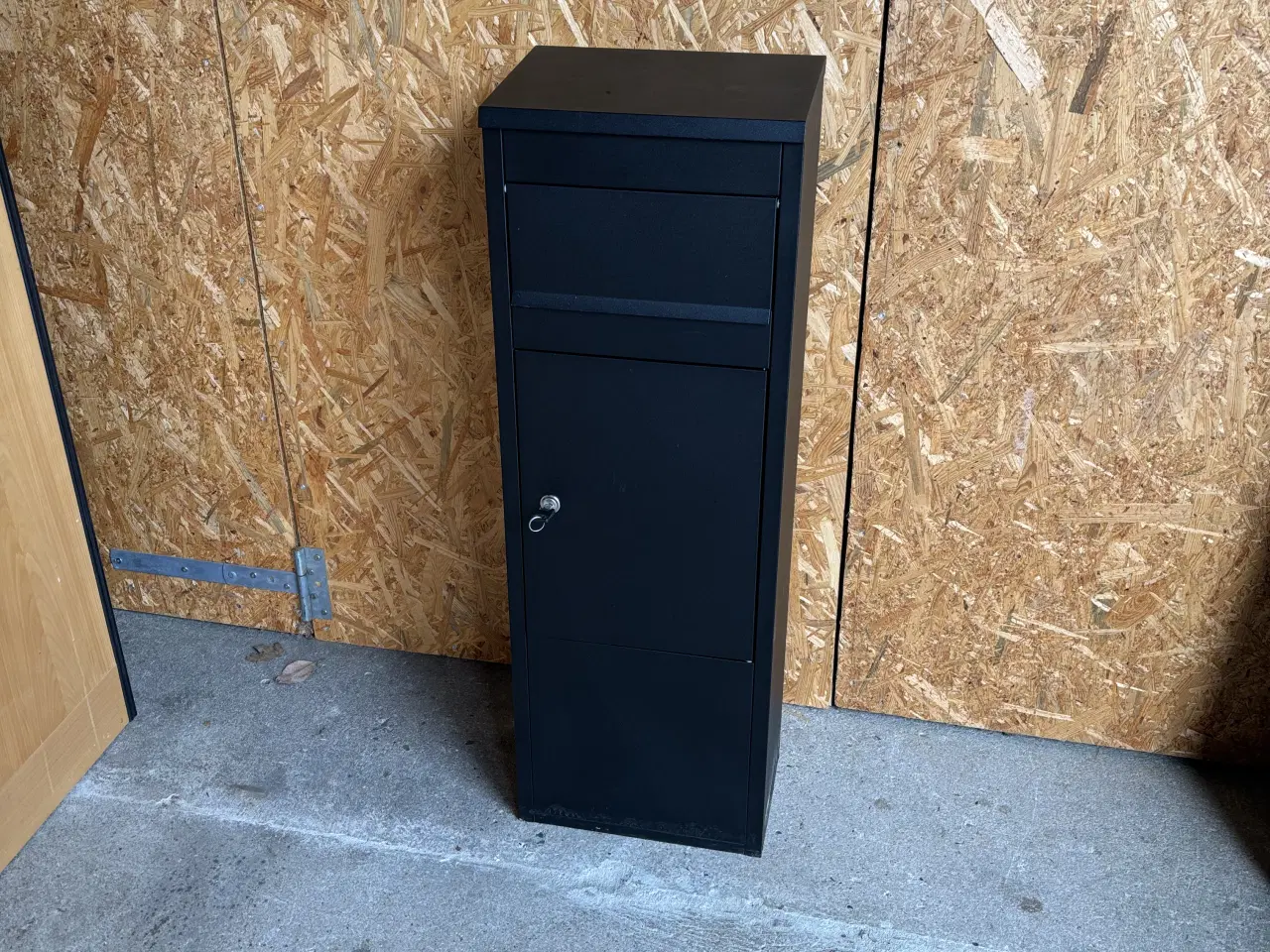 Billede 2 - Flot pakkepostkasse