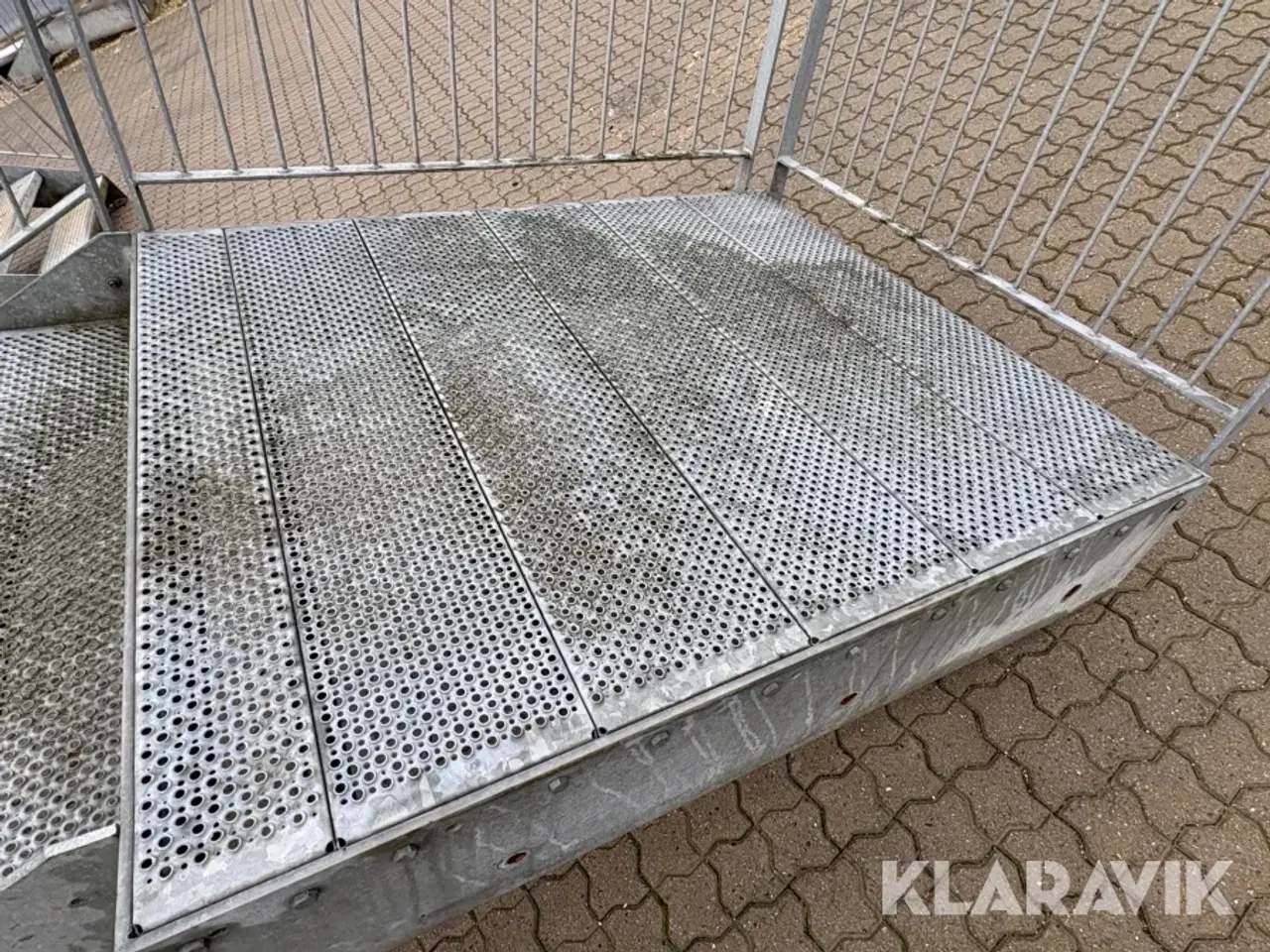 Billede 7 - Trappe med repos