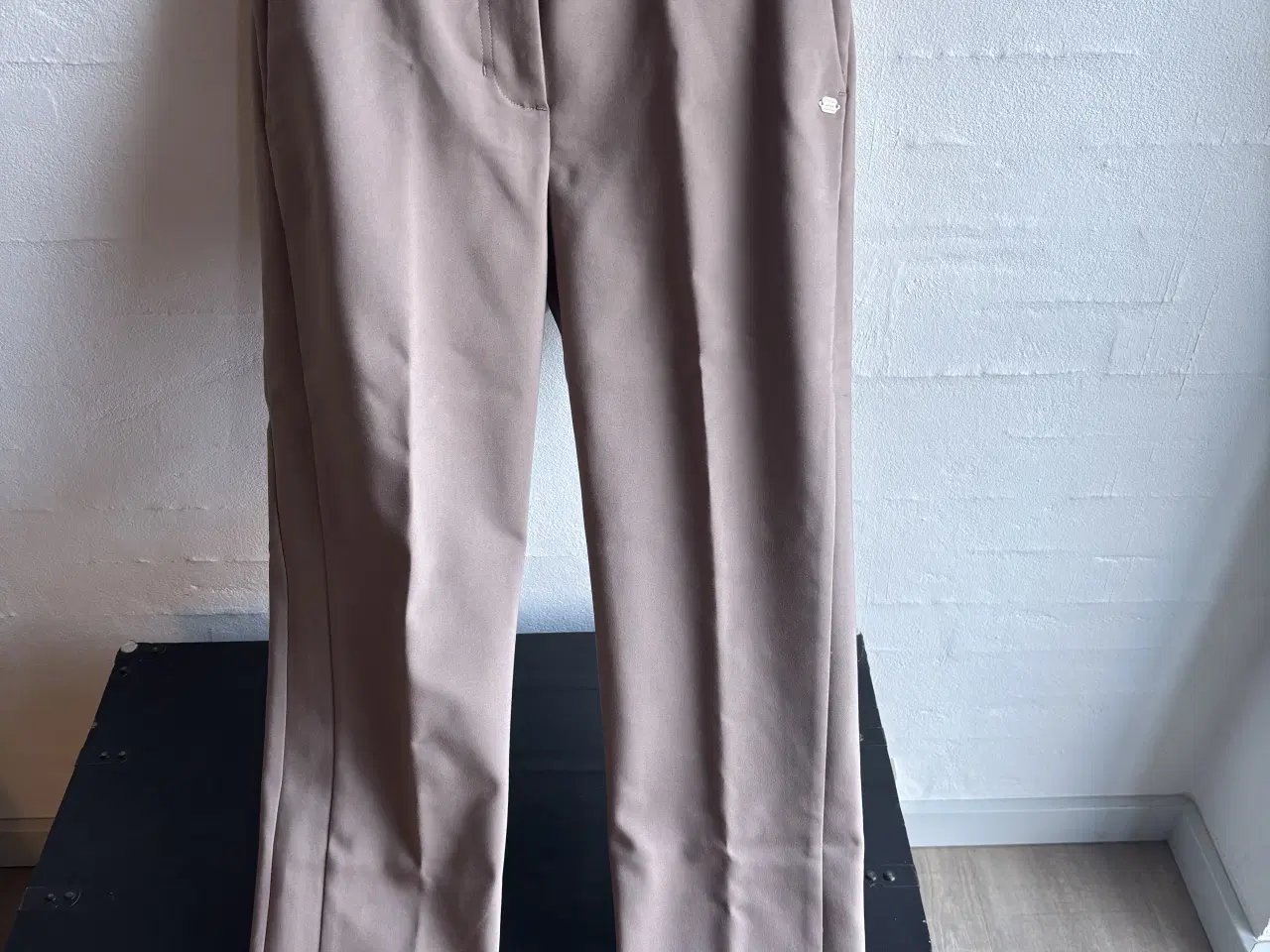 Billede 1 - Damebukser str. 38 fra GUSTAV