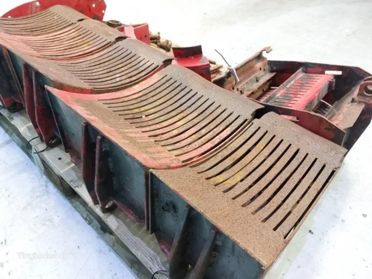 Billede 5 - Hesston 4700 Kniveholder Sæt 63103400 Ollerup Snitter