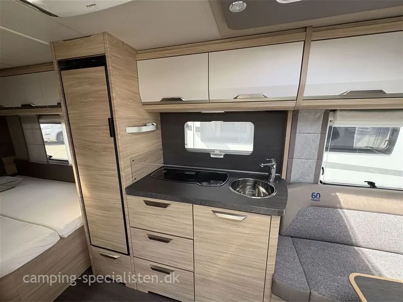 Billede 8 - 2021 - Knaus Südwind 500 UF "60 Years Celebration"   Pæn og meget veldholdt campingvogn - Knaus Südwind 500 UF fra 2021 - Kan nu opleves hos Camping-Specialisten i Silkeborg