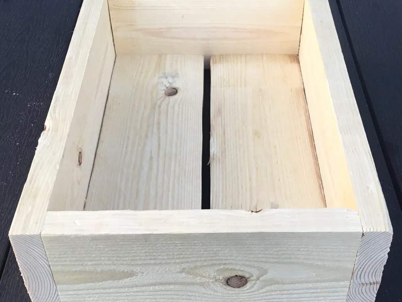 Billede 4 - Træ kasse / bakke i genbrugstræ fyr 35 x 25