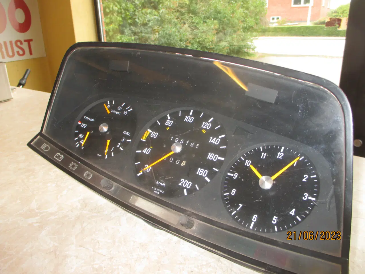 Billede 2 - Brugt Speedometer  Mercedes 123