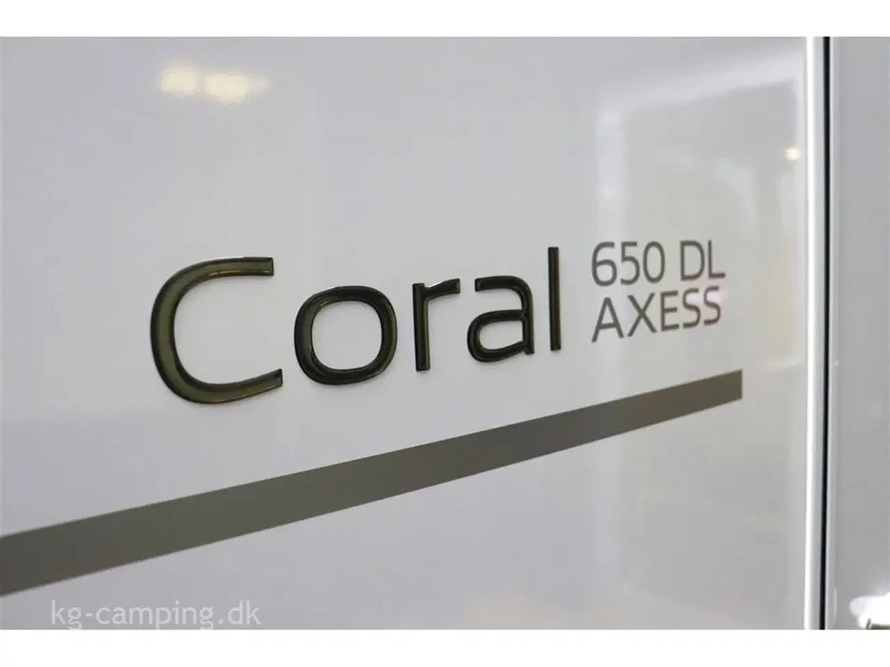 Billede 4 - 2023 - Adria Coral 650 DL   Velindrettet autocamper med enkeltsenge og mulighed for udvidelse