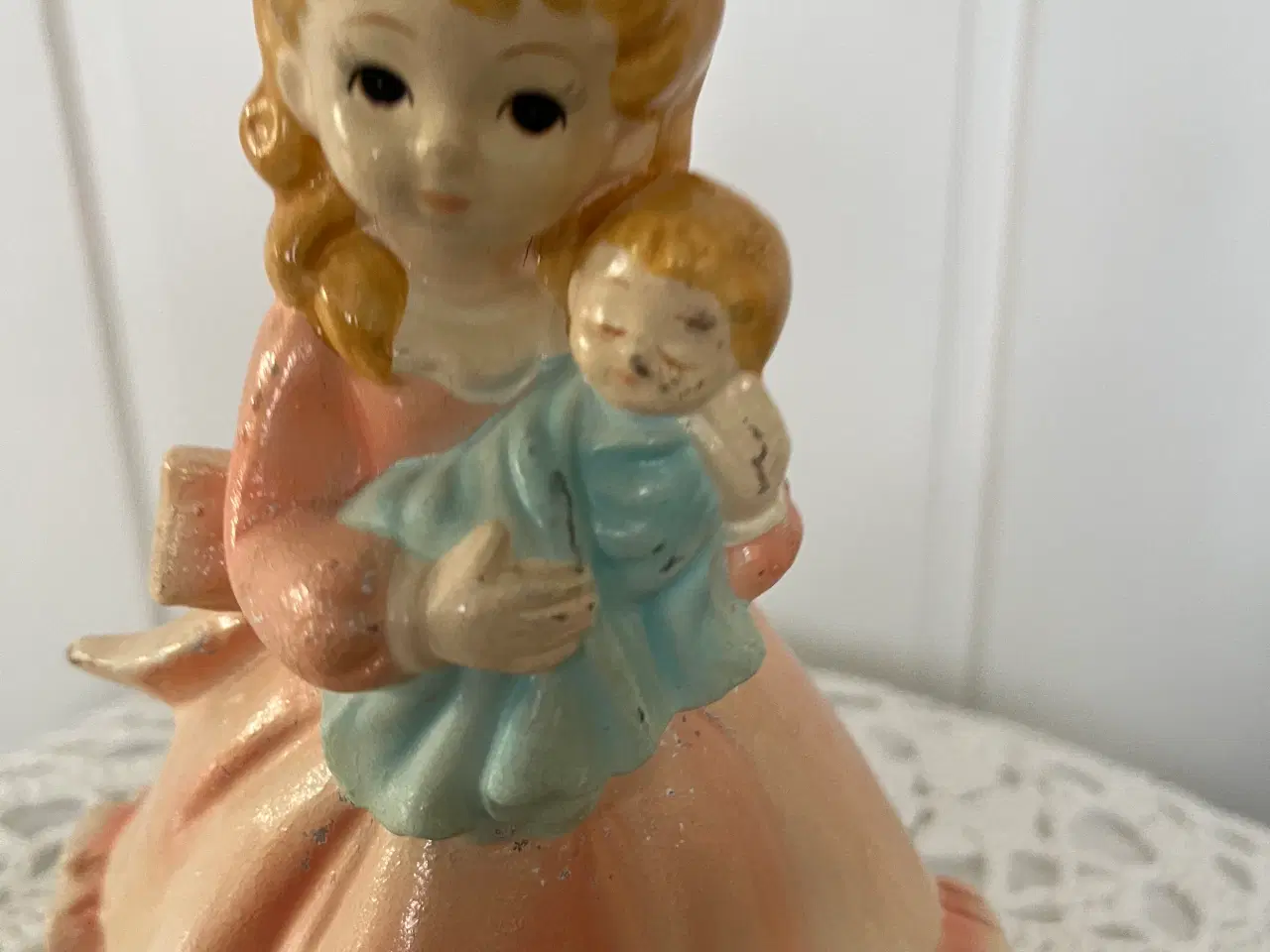 Billede 2 - Smuk spille dåse til børneværelset