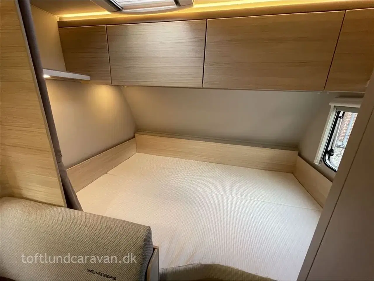 Billede 15 - 2024 - Weinsberg CaraCito 470 QDK E-power   Fremtræder som NY, LAV VÆGT KUN 955 KG, 6 SOVEPLADSER m/ FULDAUT. MOVER + KLIMA + udstyr.