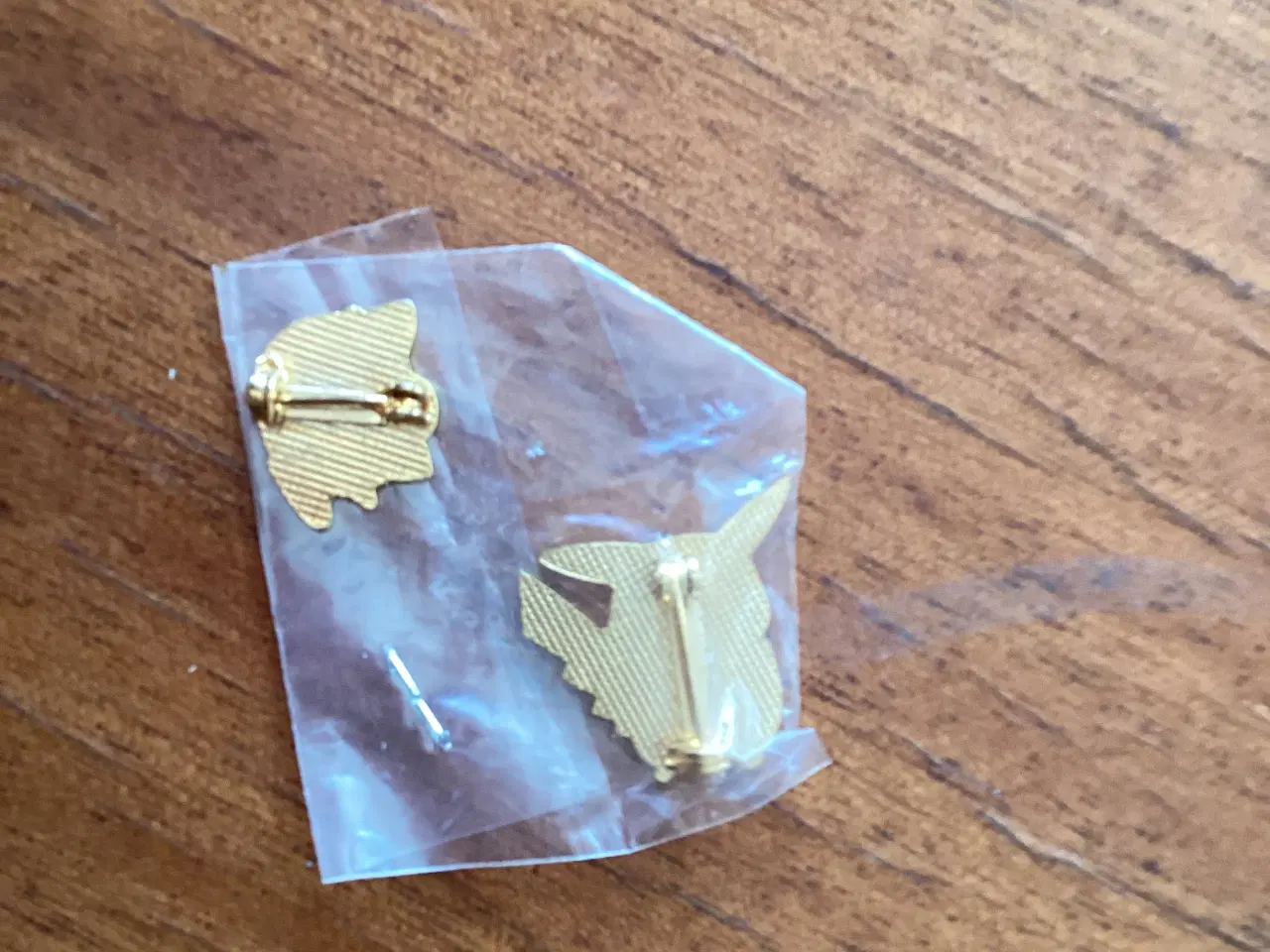 Billede 3 - Pokemon pins og nøglering