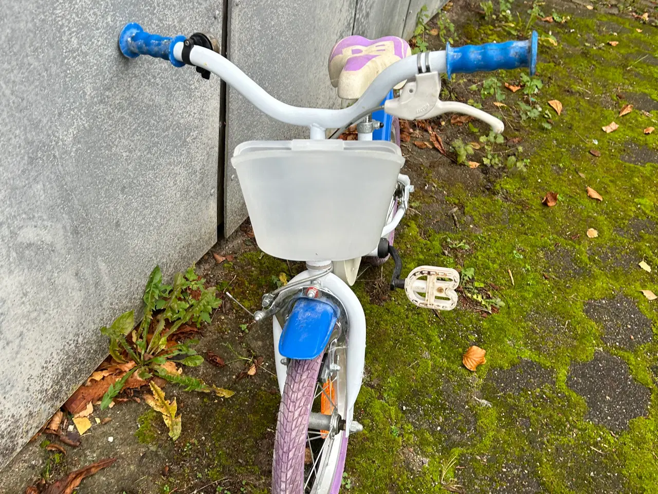 Billede 2 - Anna og Elsa børne cykel