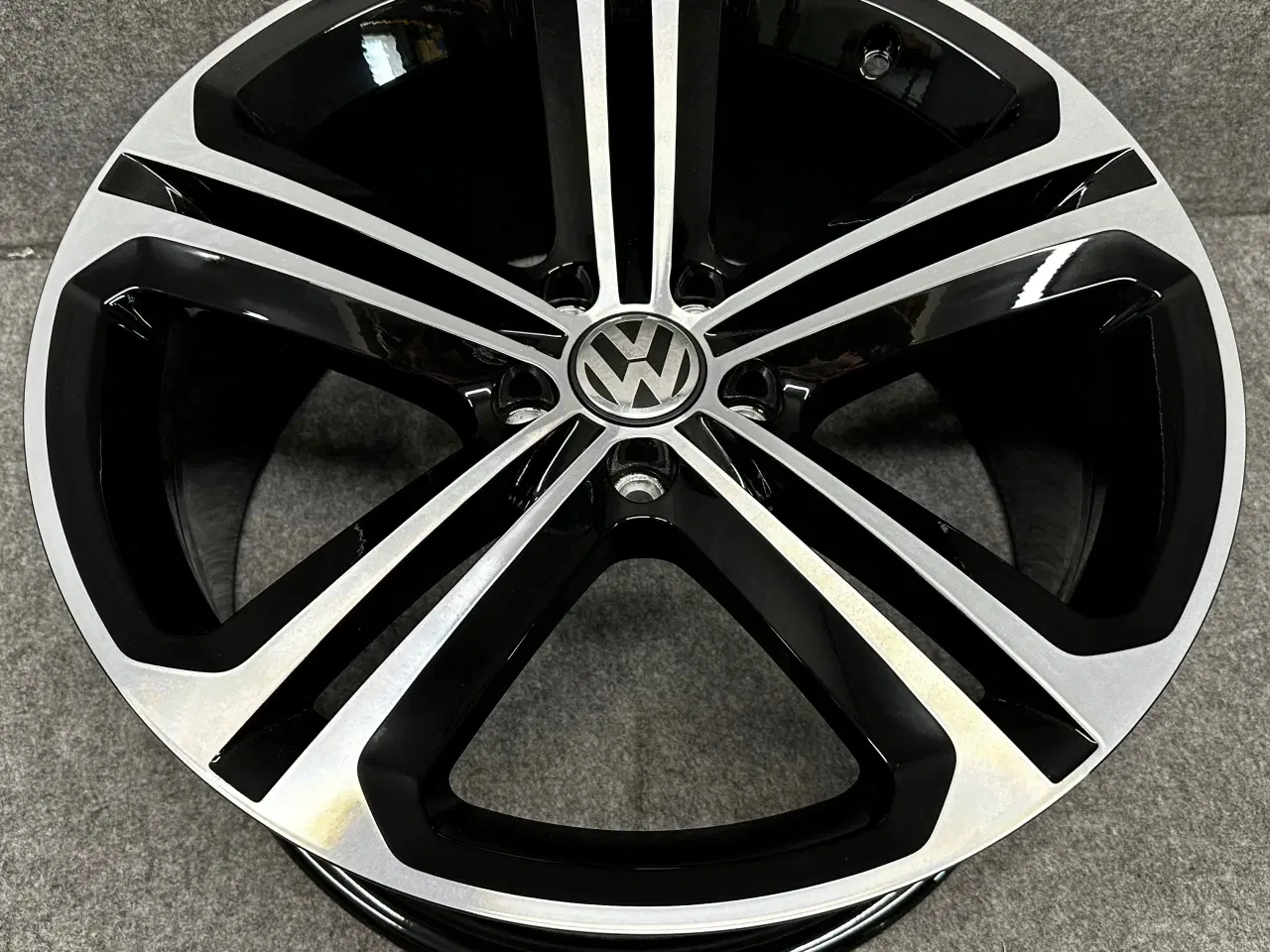 Billede 2 - VW TIGUAN 5N 5N0 R-LINE MALLORY 9.0" x 19" 5x112