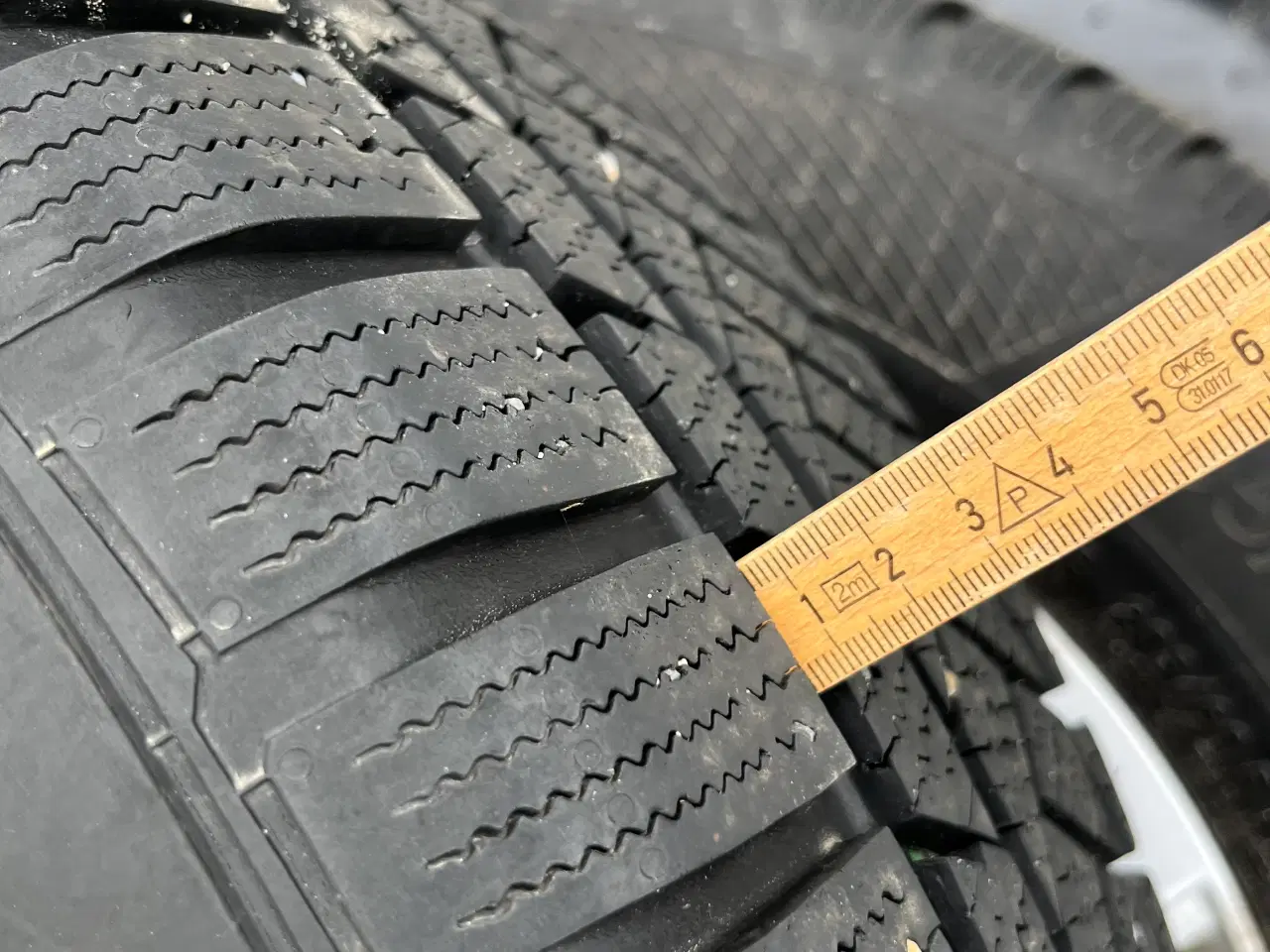 Billede 3 - Vinterhjul på VW alufælge 16’ Continental dæk