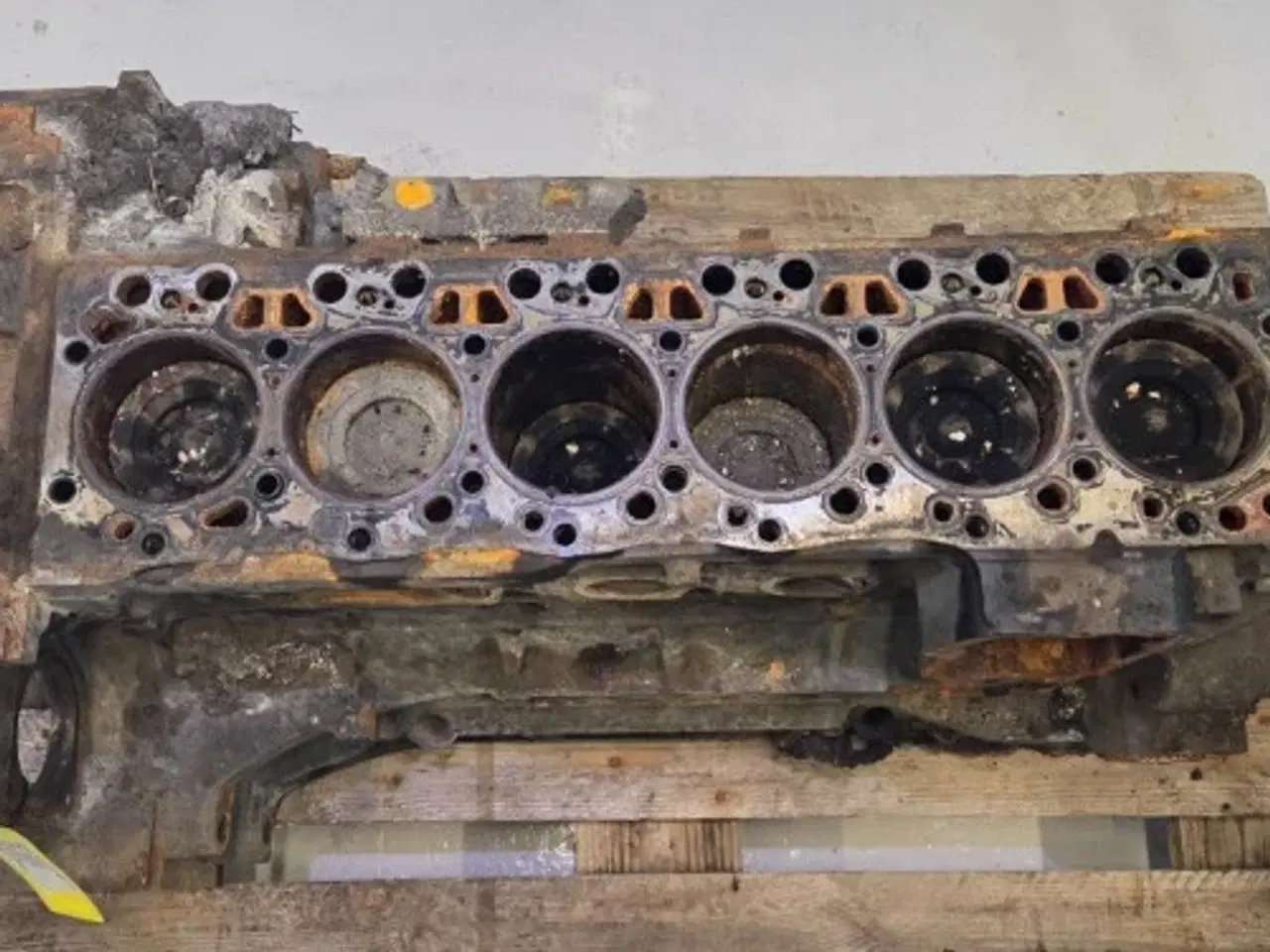 Billede 13 - Iveco F4DFE417L Motor 5801892494