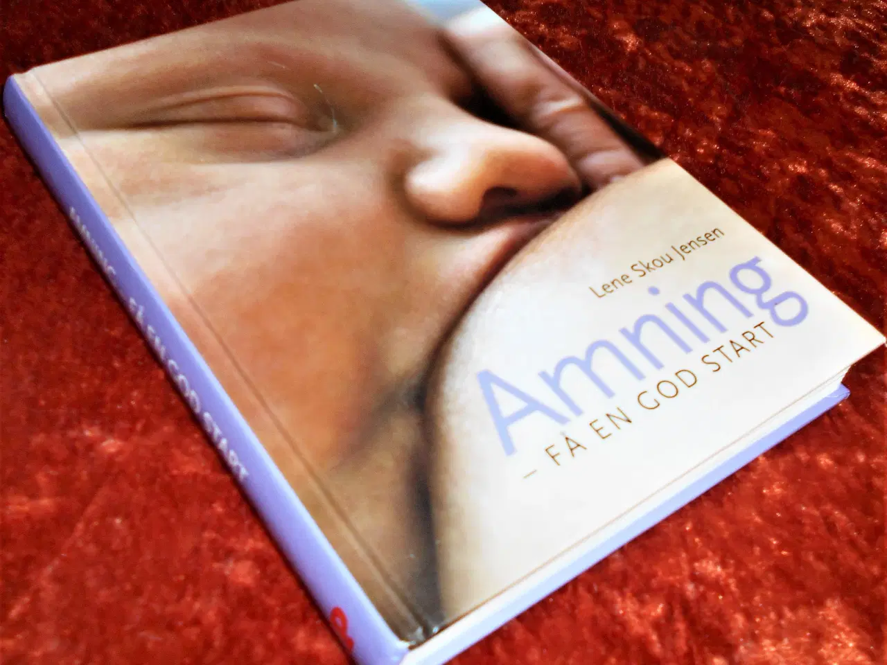 Billede 1 - Amning, Lene Skou Jensen