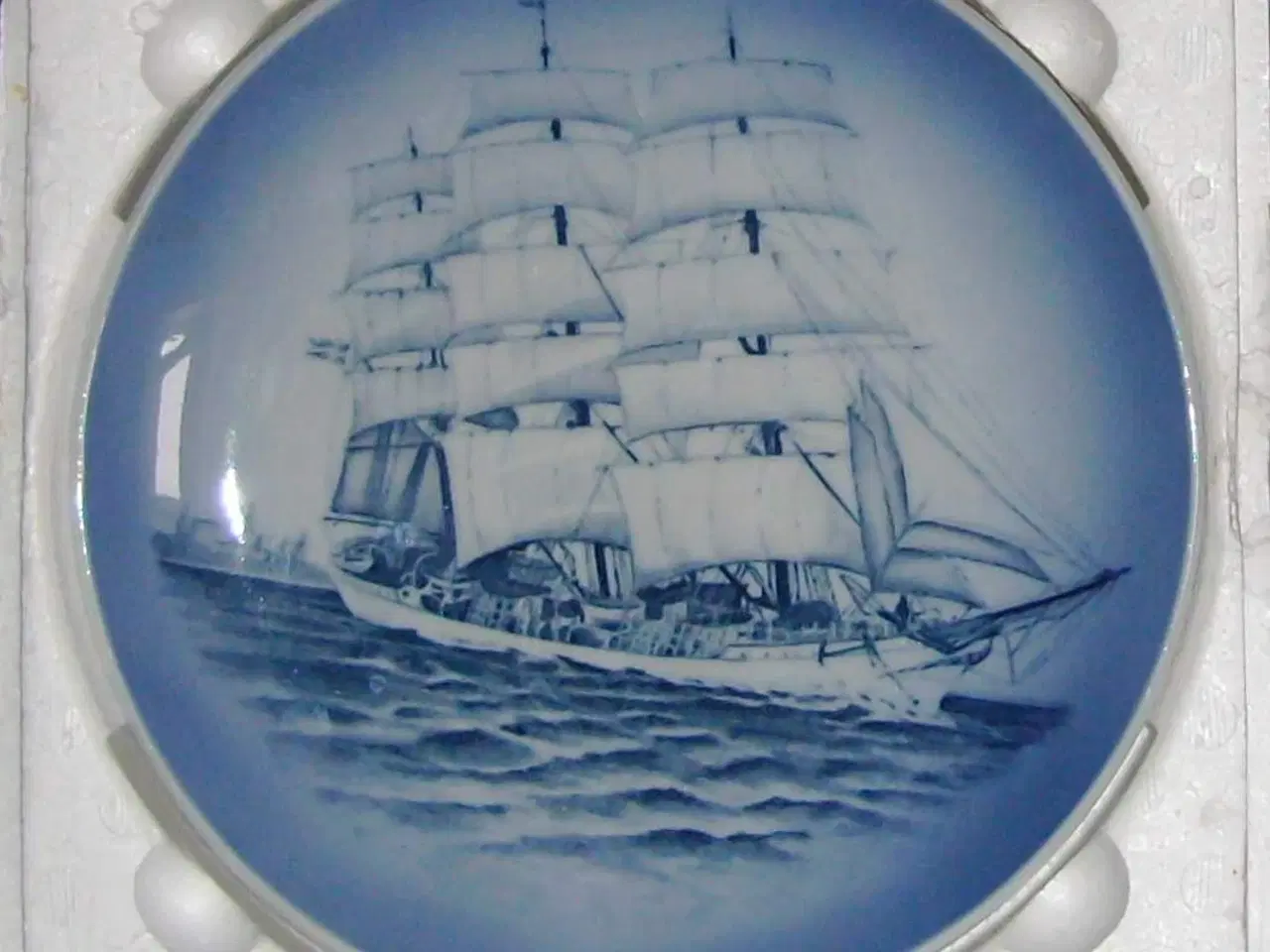 Billede 1 - Royal Copenhagen Skoleskibet Danmark platte