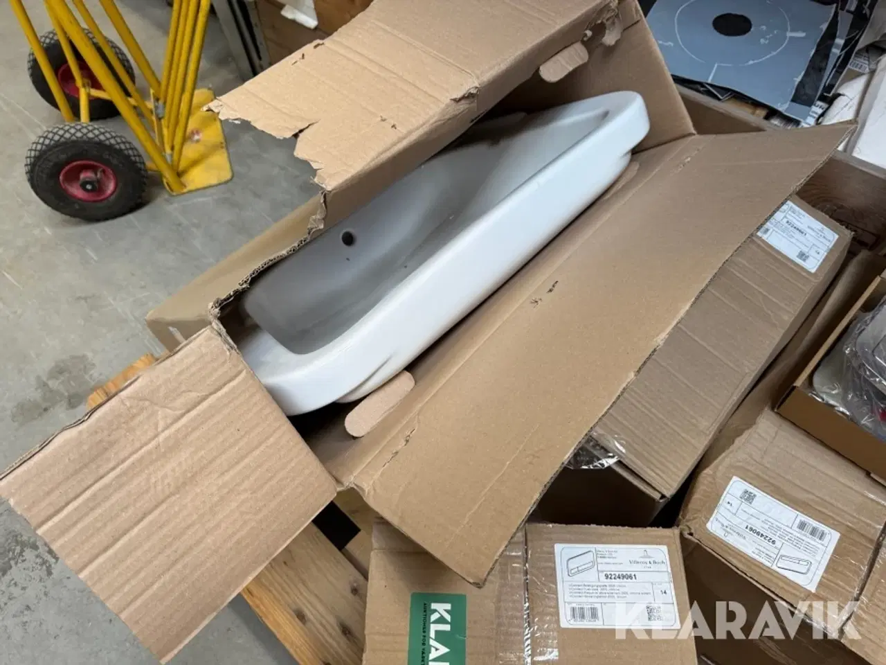 Billede 9 - Trykknap indbygning cisterne og en vask Villeroy & Boch 42 styks - 1 vask