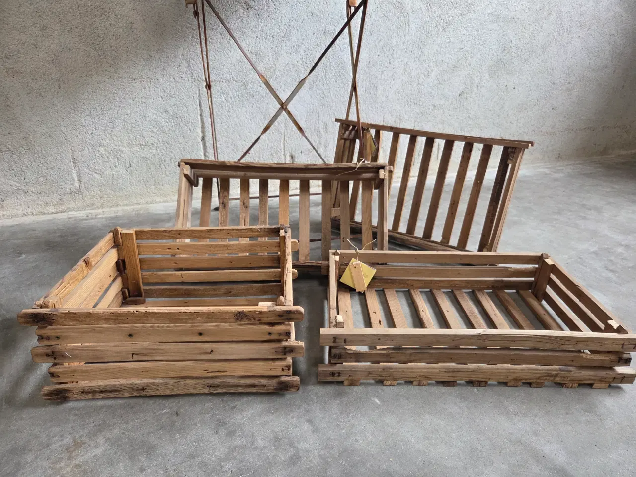 Billede 2 - Flotte opbevaringskurve med patina, flere str.