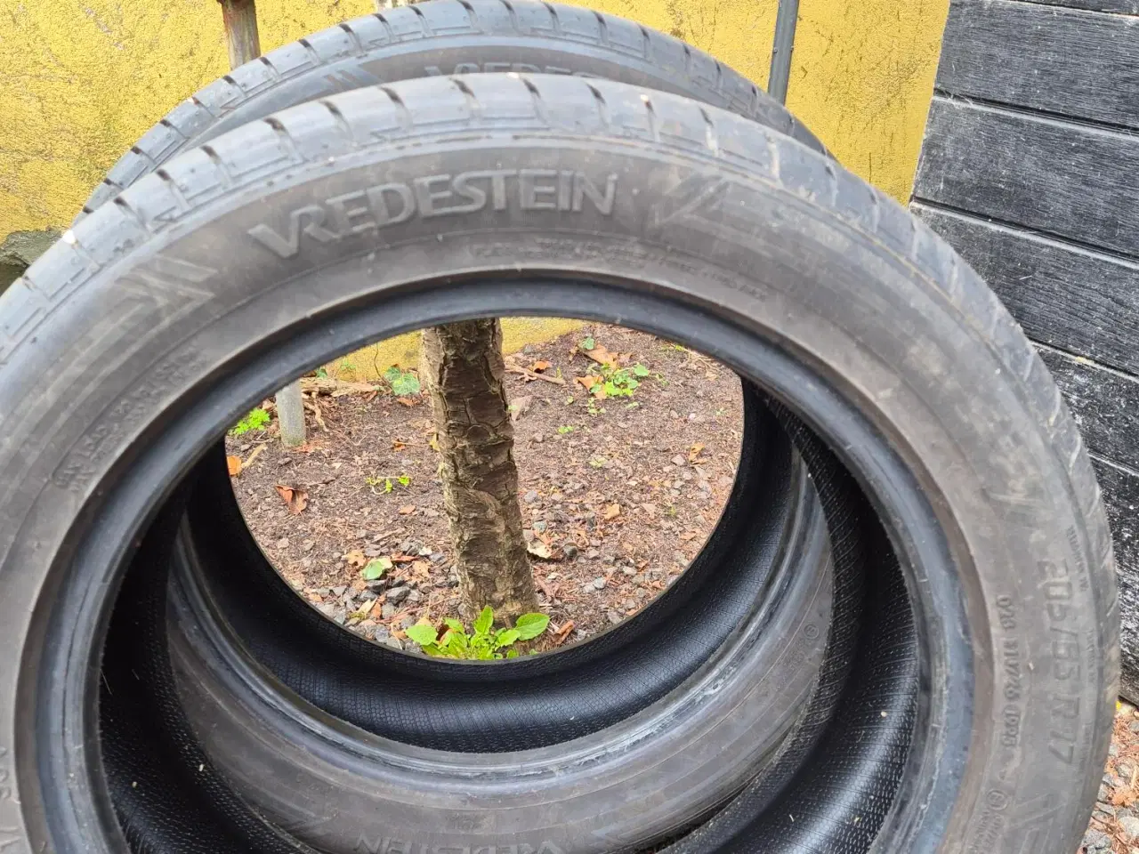 Billede 1 - Dæk til salg