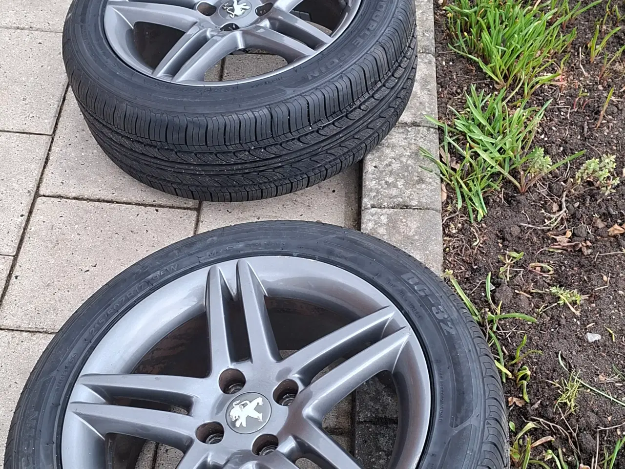 Billede 1 - Fælge med dæk