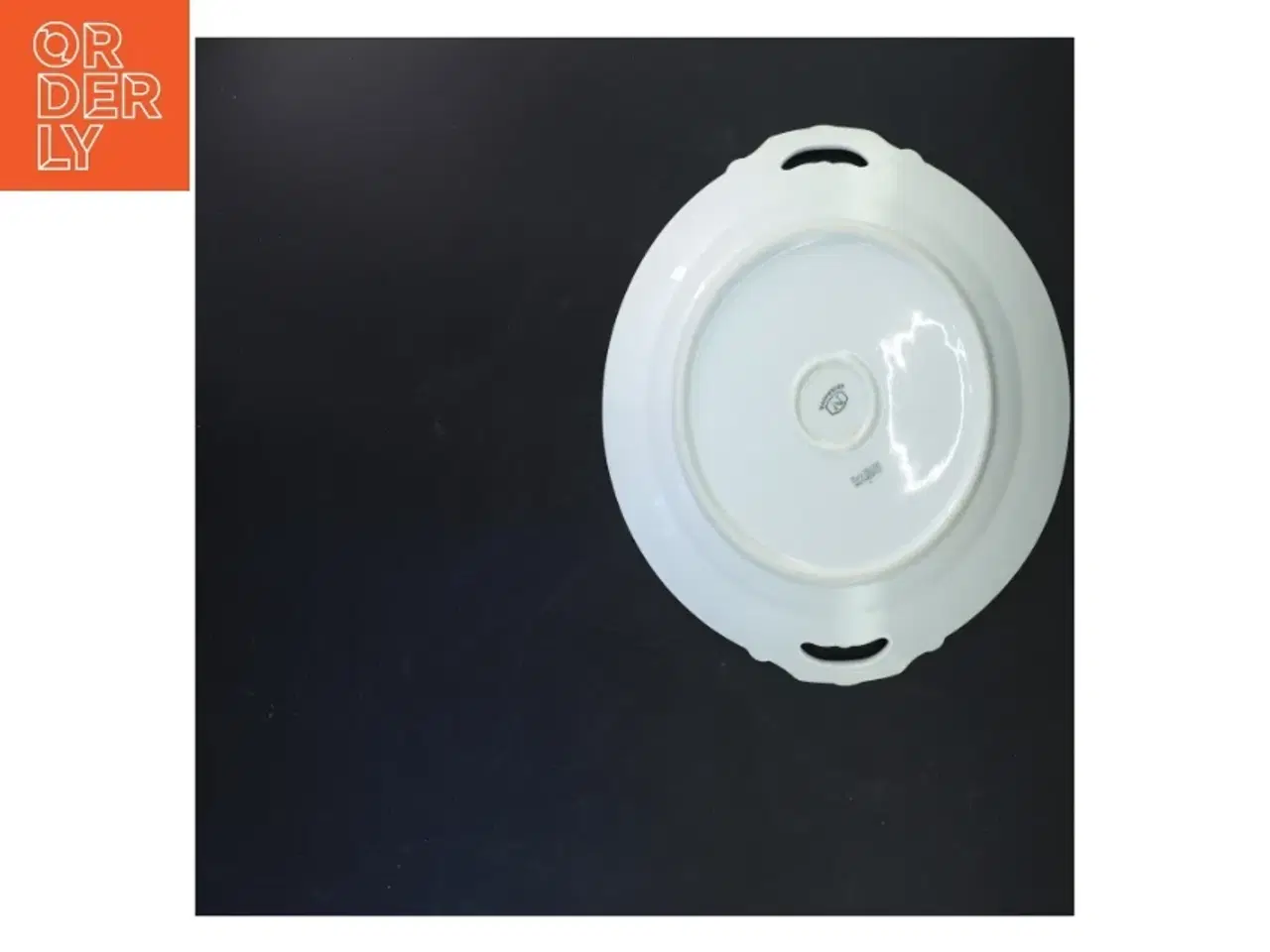 Billede 2 - Pyntet porcelænsfad med blomstermotiv fra B&G (str. Ø 27 cm)