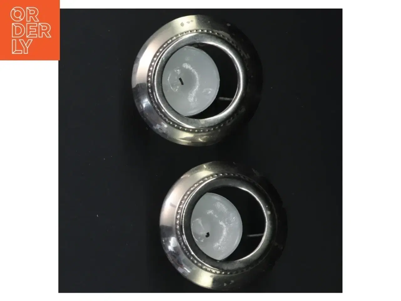 Billede 6 - To runde lysestager med glasdesign (str. Ø. 11 cm. 2 styk)