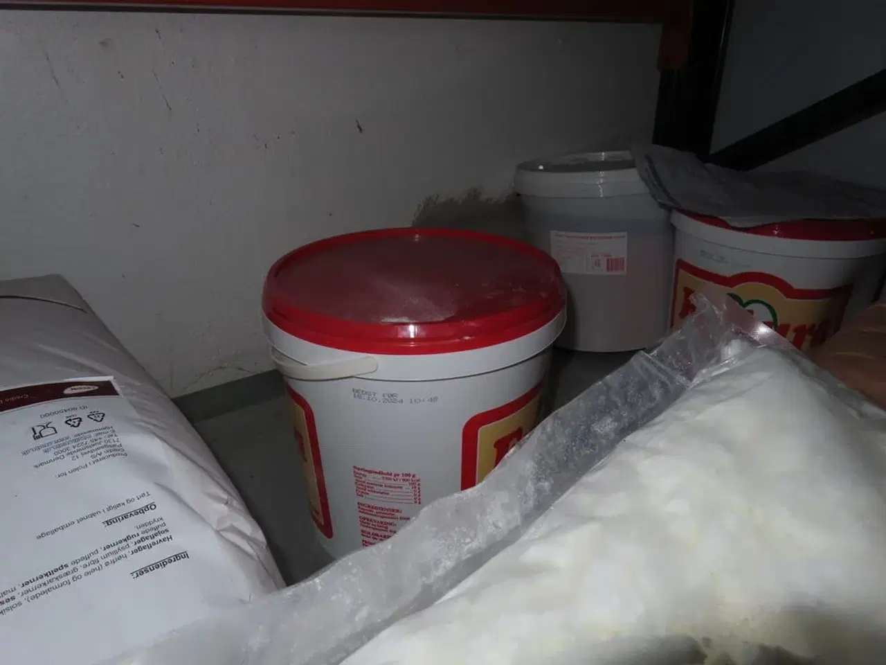 Billede 8 - Pallereol med indhold