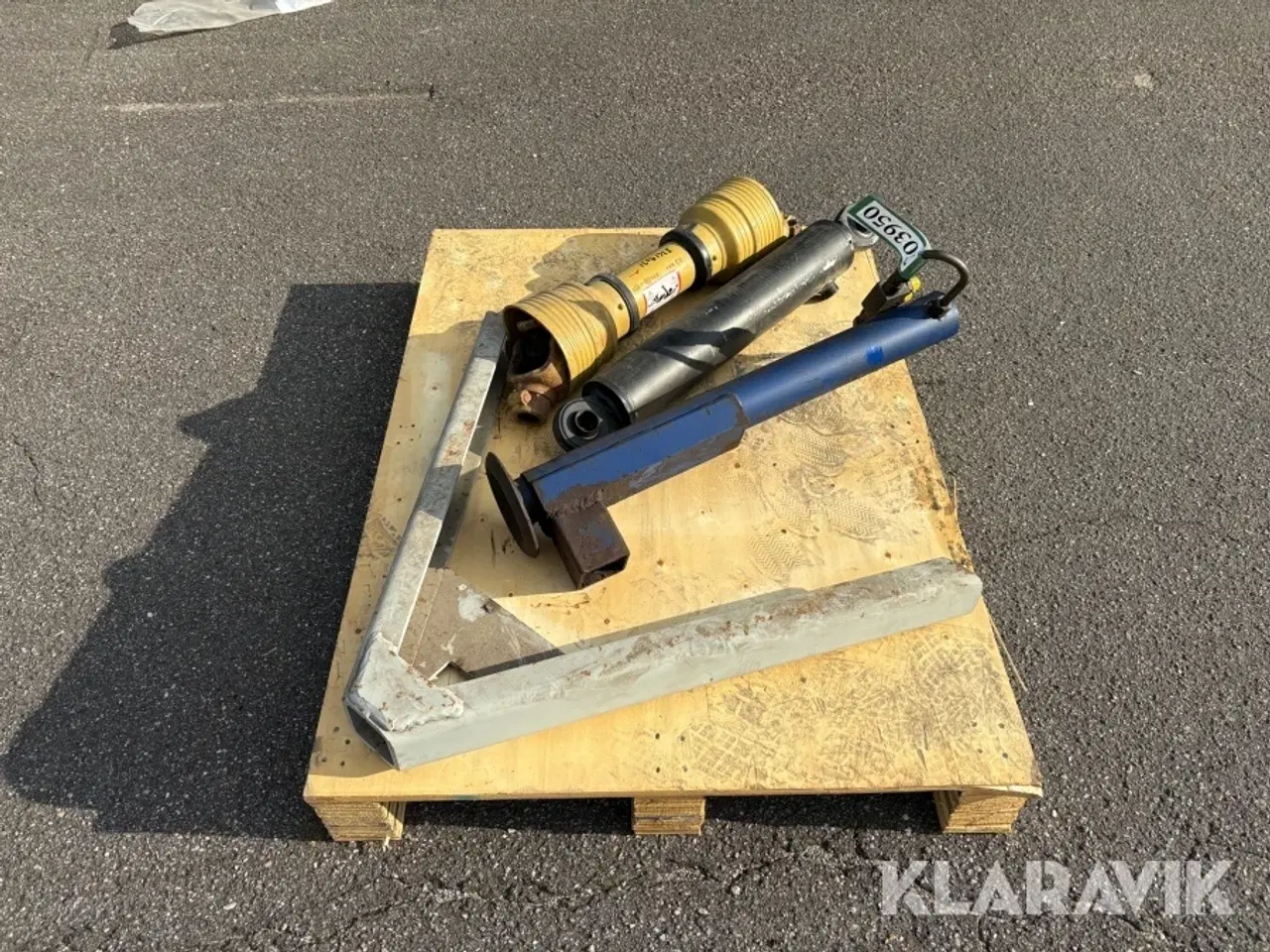 Billede 8 - Hydraulikstempel, PTO, hydraulisk støtteben og A-ramme