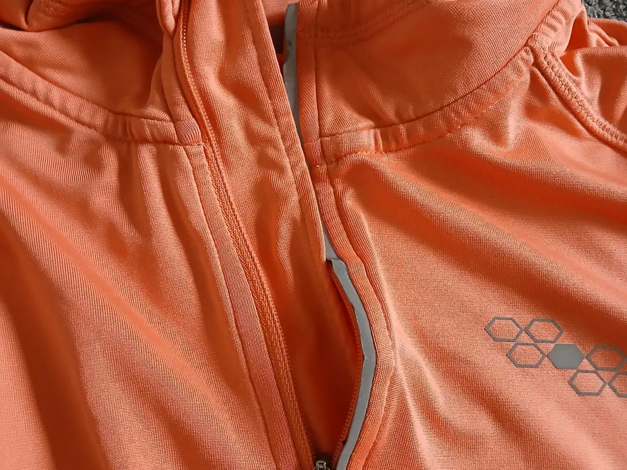 Billede 5 - Trænings trøje 👚