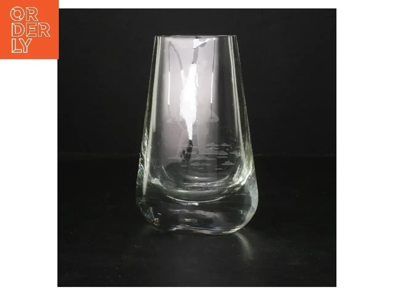 Billede 2 - Glasvase med dekoration (str. 18 cm)