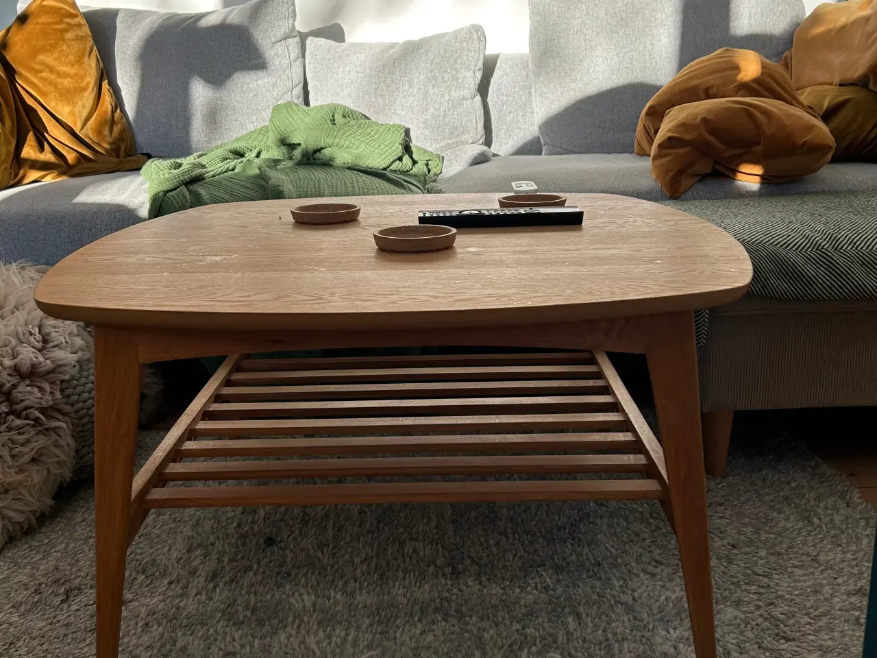 Billede 5 - Sofabord i egetræ