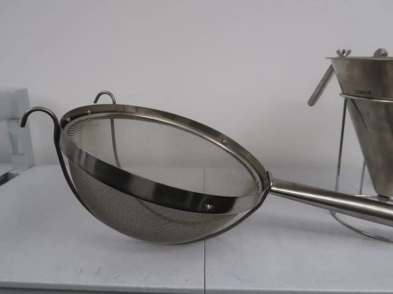 Billede 4 - Saucedispenser og sier